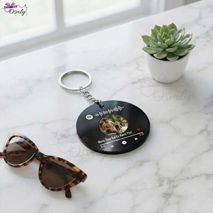 BlackRoundSpotifyKeychain - OSMLY